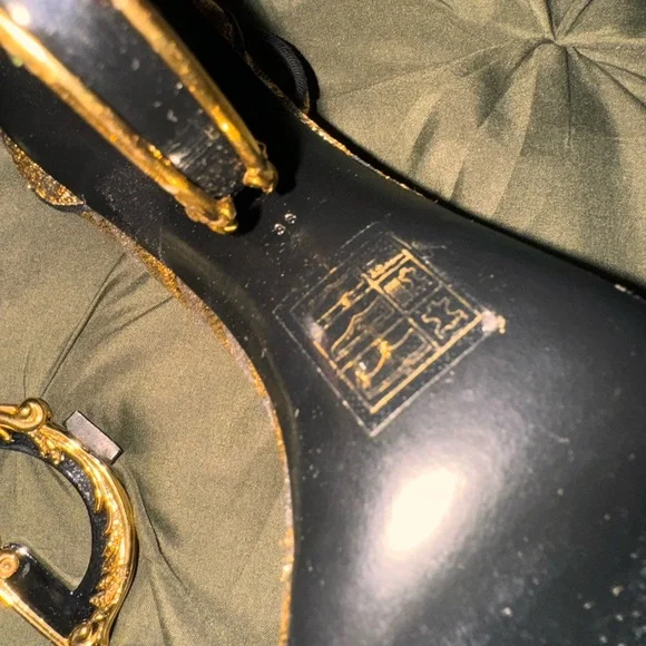 D&G heels - Picture 5 of 5